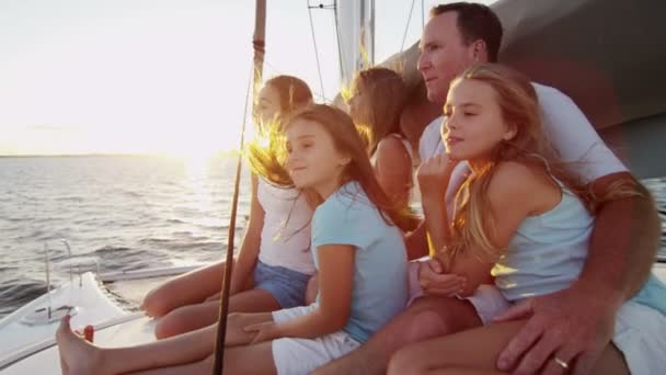 Family with children sailing on luxury yacht — Stock Video