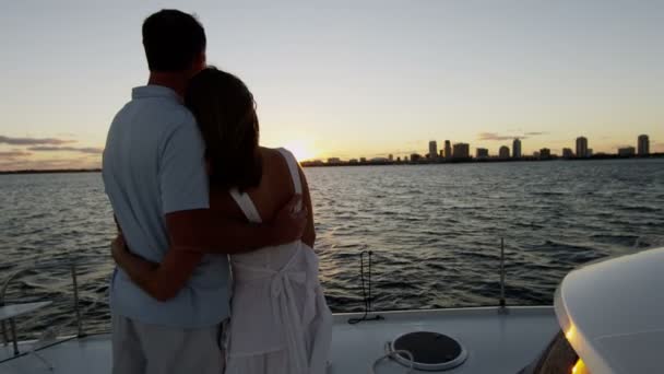 Young couple sailing on luxury yacht — Stock Video