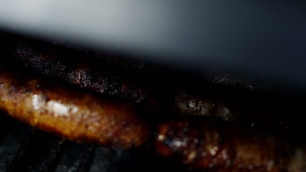 Palcówki mięsne z grilla — Wideo stockowe