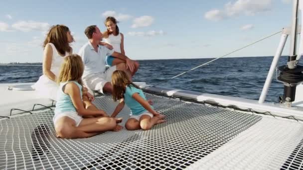 Family with children sailing on luxury yacht — Stock Video