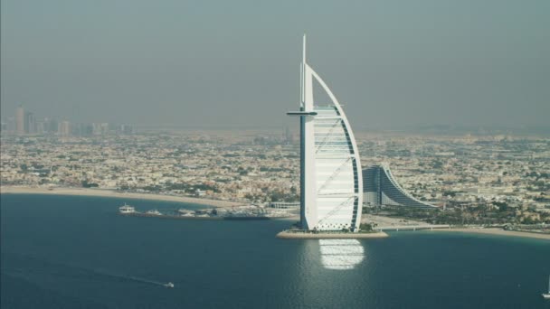 Burj al Arab hotel in Dubai — Stock Video