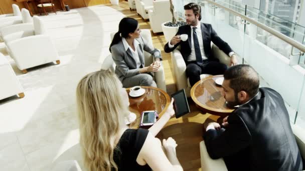 Business team having meeting in Dubai office building — Stockvideo