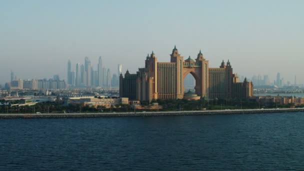 Отель Dubai Palm Jumeirah — стоковое видео