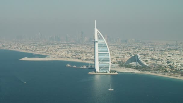 Отель Burj Al Arab в Дубае — стоковое видео