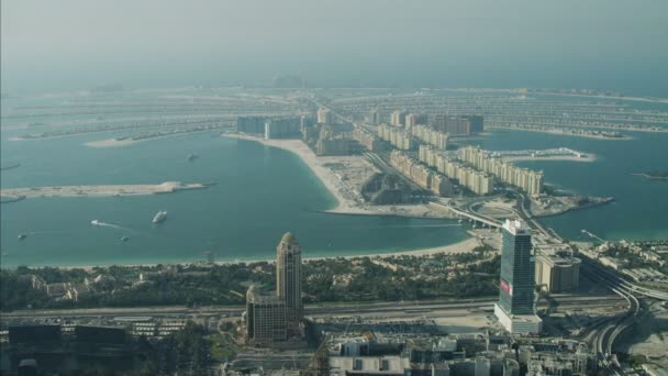 Luchtfoto van Palm Jumeirah in Dubai — Stockvideo