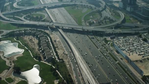 Dubai ville Intersection Sheikh Zayed Road — Video