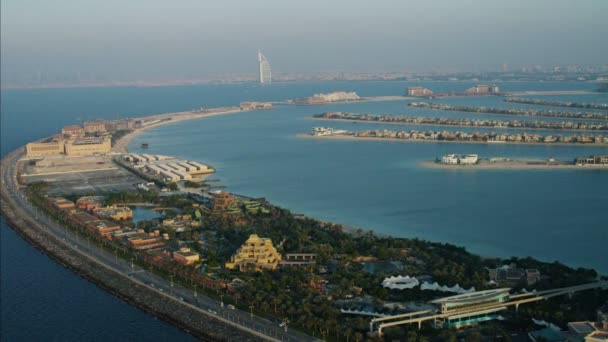 Вид с воздуха Palm Jumeirah роскошные дома — стоковое видео