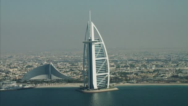Бурдж Аль-Араб готель у Дубаї — стокове відео