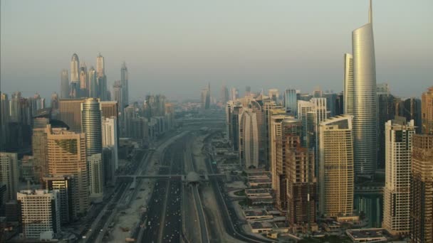 Vista aérea del paisaje urbano de Dubái — Vídeos de Stock