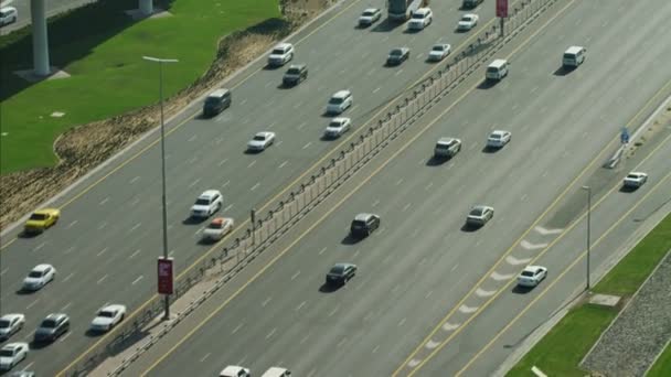 Sheikh Zayed Road traffic — Stockvideo