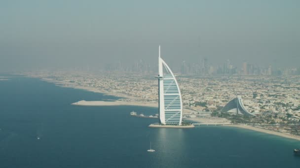 Отель Burj Al Arab в Дубае — стоковое видео