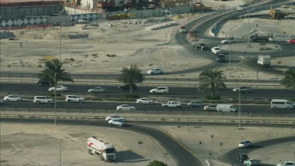 Dubai Road commuter traffic — Stock Video