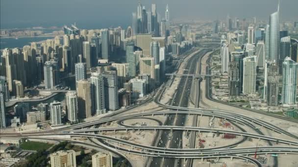Dubai Sheikh Zayed Intersección de carreteras — Vídeos de Stock