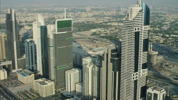 Luchtfoto van de skyline van de stad dubai — Stockvideo