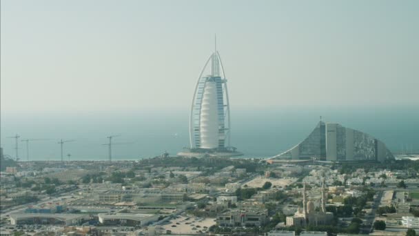 Hotel Burj al Arab 7 estrellas en Dubai — Vídeos de Stock