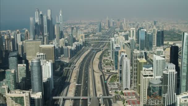 Dubai Sheikh Zayed Intersección de carreteras — Vídeo de stock