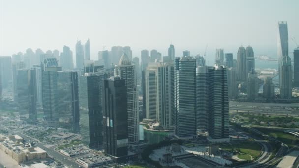 Εναέρια άποψη της πόλης Ντουμπάι — Αρχείο Βίντεο
