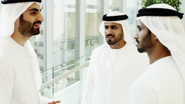 Arabic businessmen in meets in modern office — стокове відео