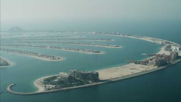 在迪拜朱美拉棕榈岛的鸟瞰图 — 图库视频影像
