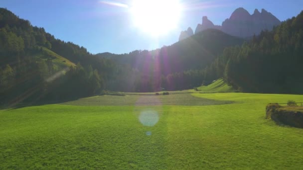 St Johann kyrkan Ranui, Italien — Stockvideo