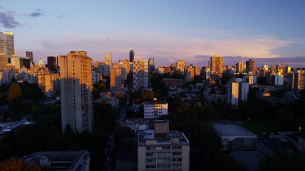 Edificios de la ciudad en Vancouver — Vídeos de Stock