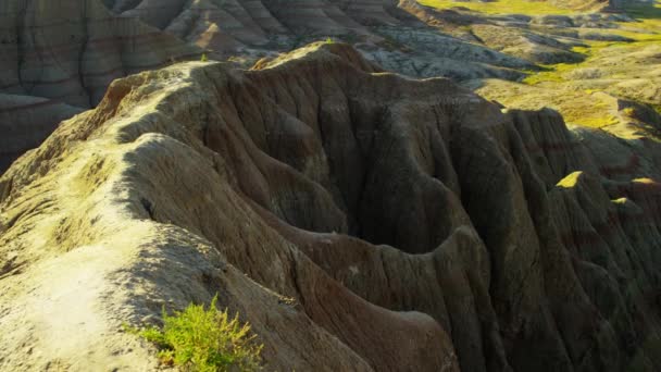 Badlands vista del paisaje de montaña — Vídeos de Stock