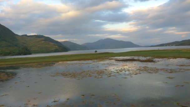 Loch Duich alacakaranlıkta, İskoçya — Stok video