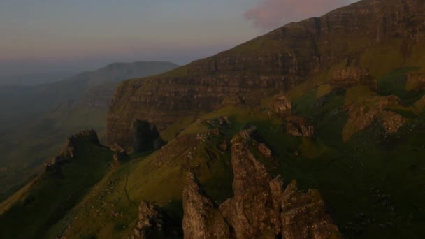 Solnedgång utsikt över Trotternish Ridge — Stockvideo