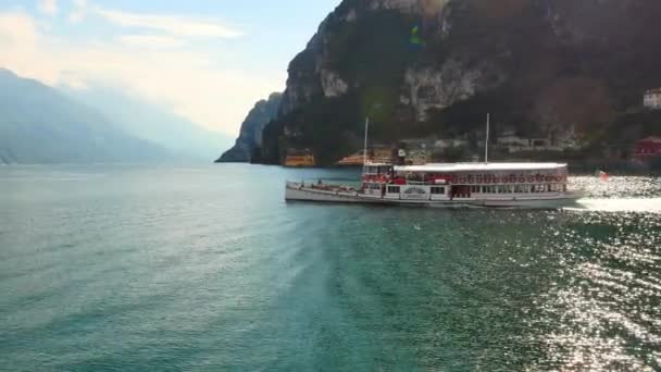 Pedalata a vapore sul Lago di Garda — Video Stock