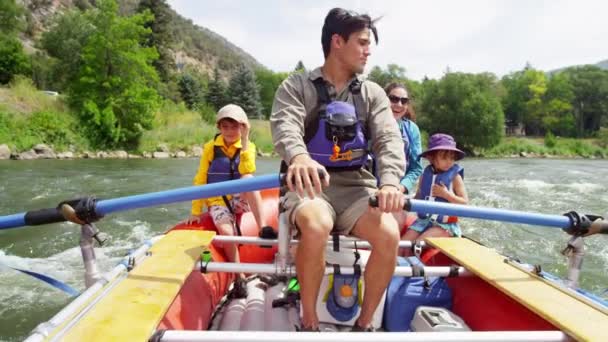 Rafting familiar en el río Colorado — Vídeos de Stock