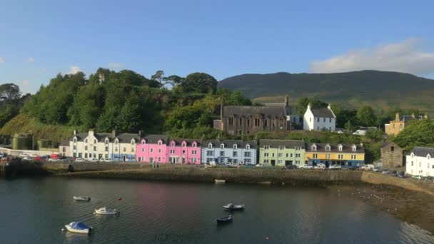 Porto e cidade de Tobermory Highlands — Vídeo de Stock