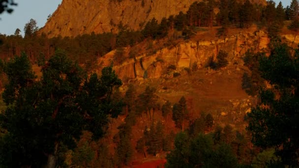 Ördögök torony a Wyoming Nemzeti Park — Stock videók