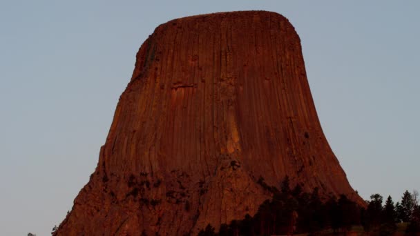 Torre dos Demónios, Wyoming ao nascer do sol — Vídeo de Stock