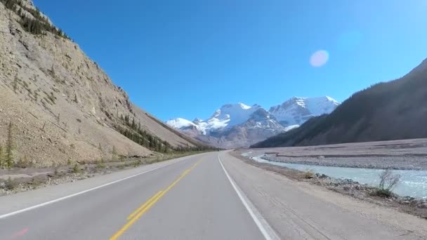 Mountain river on Highway 93, Canada — Stock Video