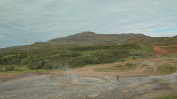 Строккур Гейзер, Исландия — стоковое видео