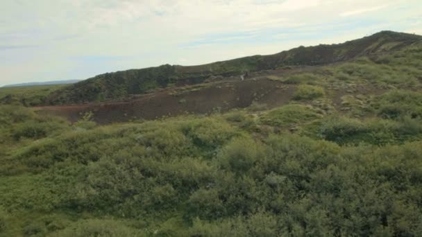 Kerid Crater Lake um vulcão extinto — Vídeo de Stock