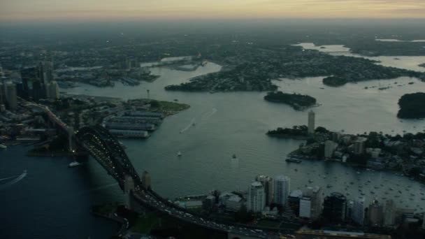 Sydney Liman Köprüsü ve Opera Binası — Stok video