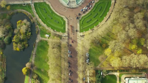 Palacio de Buckingham en Londres, Inglaterra — Vídeo de stock