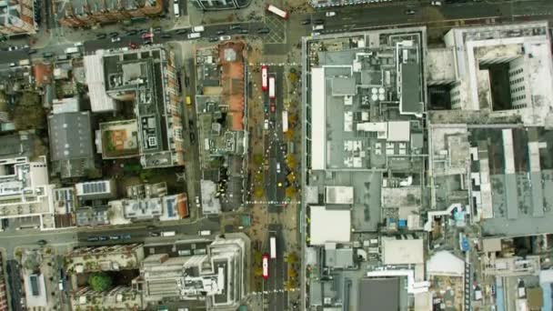 Telhados de construção em Londres urbano — Vídeo de Stock