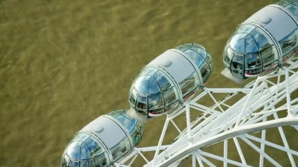 Passenger pods on London Eye — Stock Video