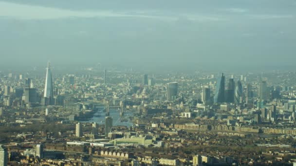 Tower Bridge i London, Storbritannien — Stockvideo