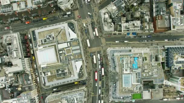 Edificios en la ciudad metropolitana de Londres — Vídeo de stock