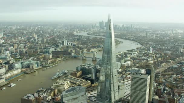 Modern felhőkarcolóban épületek Londonban — Stock videók