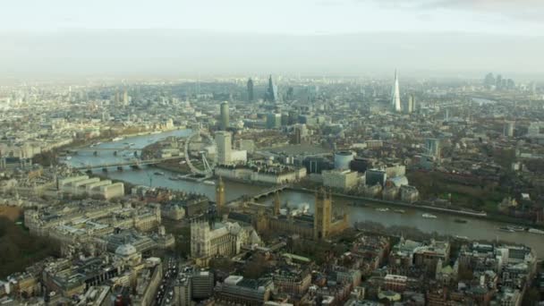 Arquitectura moderna en la ciudad de Londres — Vídeo de stock