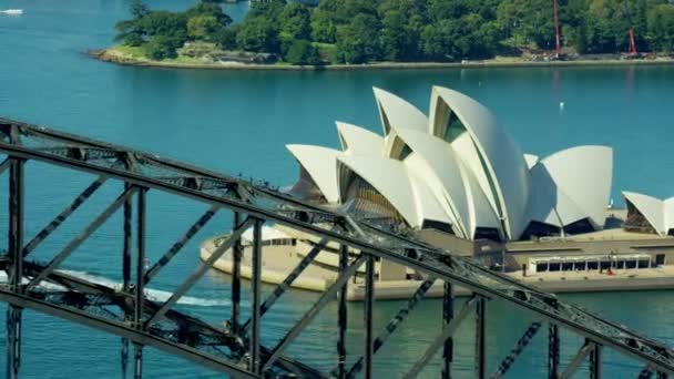 Ponte sul porto di Sydney e Teatro dell'Opera — Video Stock