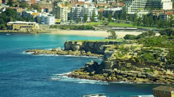 Ακτογραμμή στην παραλία Bondi, Σίδνεϊ — Αρχείο Βίντεο