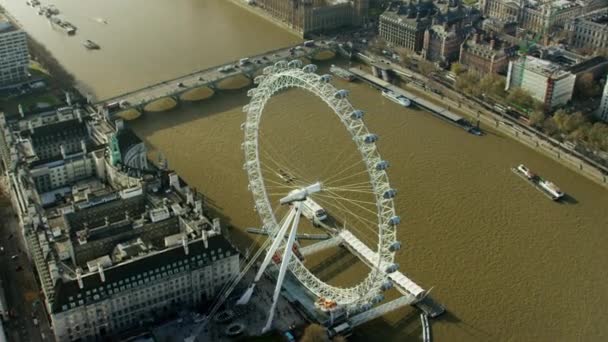 Büyük şehir İngiltere'de London Eye — Stok video