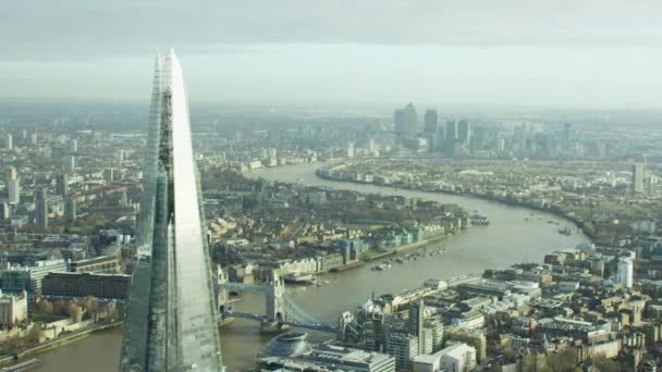 Πόλη του Λονδίνου και την γέφυρα του Πύργου — Αρχείο Βίντεο
