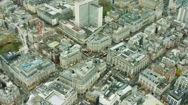 Berühmte Sehenswürdigkeiten im Oxford Circus in London — Stockvideo