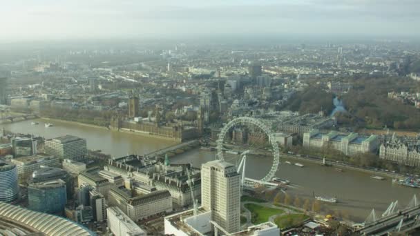 London Eye dan Sungai Thames — Stok Video